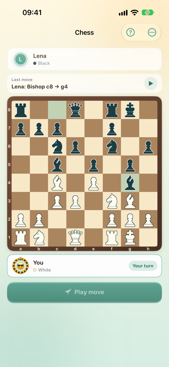 Chess: the board mid-game, the opponent's last move and the Play move button.